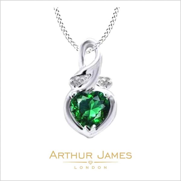 Heart Cut Green Emerald Diamond Ladies Pendant