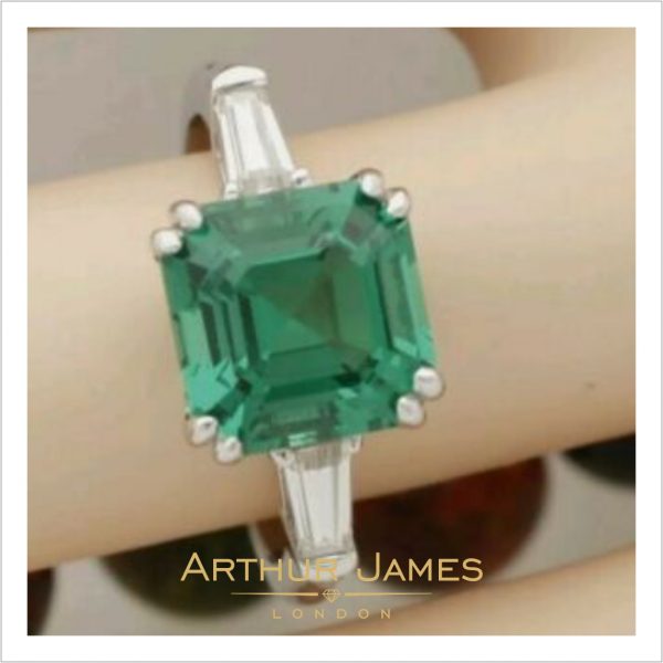 Asscher Baguette Green Emerald Diamond Ladies Ring
