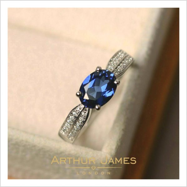 Oval Cut Blue Sapphire Diamond Ladies Ring