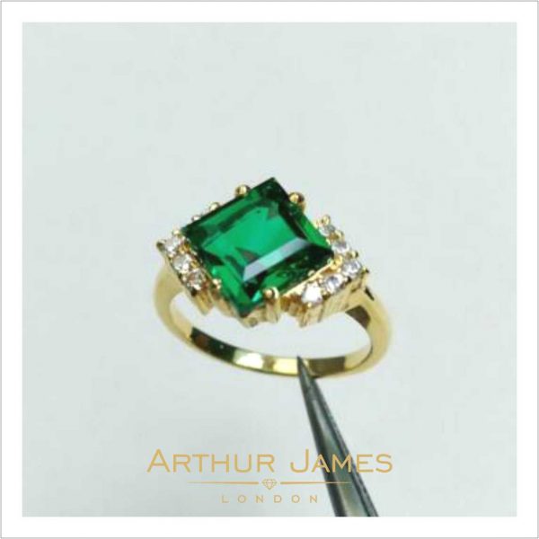 Princess Cut Green Emerald Diamond Ladies Ring