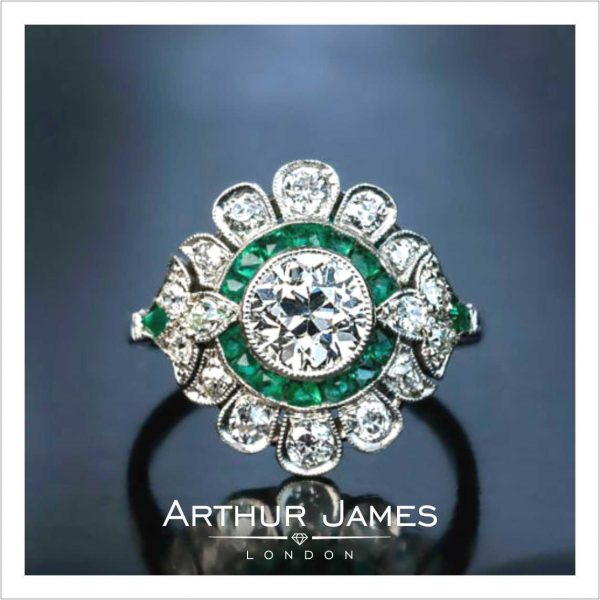 Round Diamond Vintage Flower Art Deco Ladies Ring