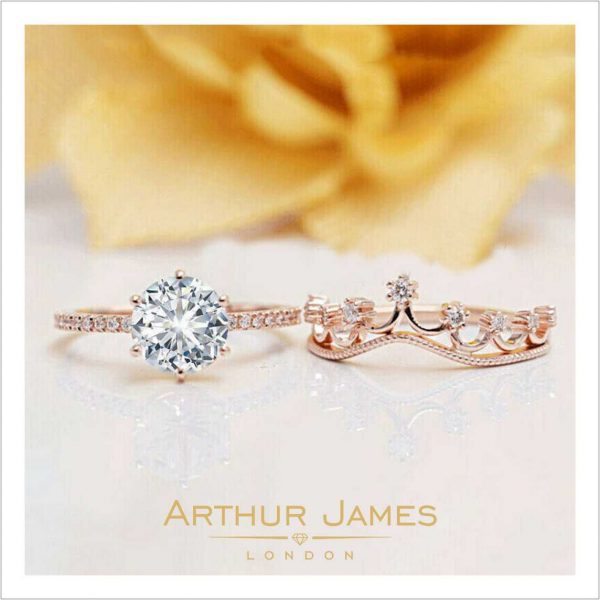Round Cut Diamond Crown Shape Bridal Ring Set