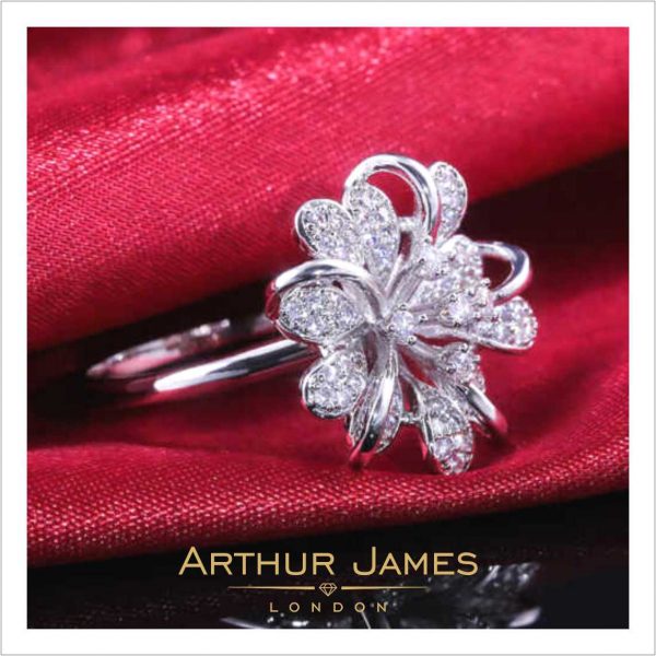 Round Diamond Botanical Flower Style Ladies Ring