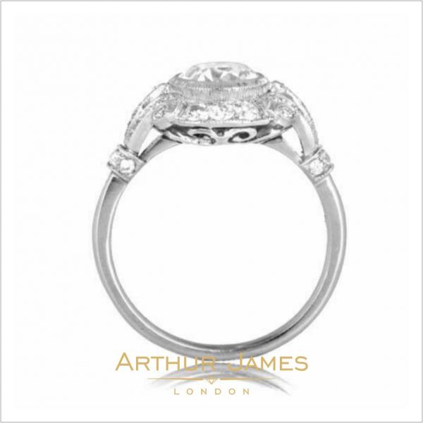 Round Diamond Vintage Retro Edwardian Ladies Ring