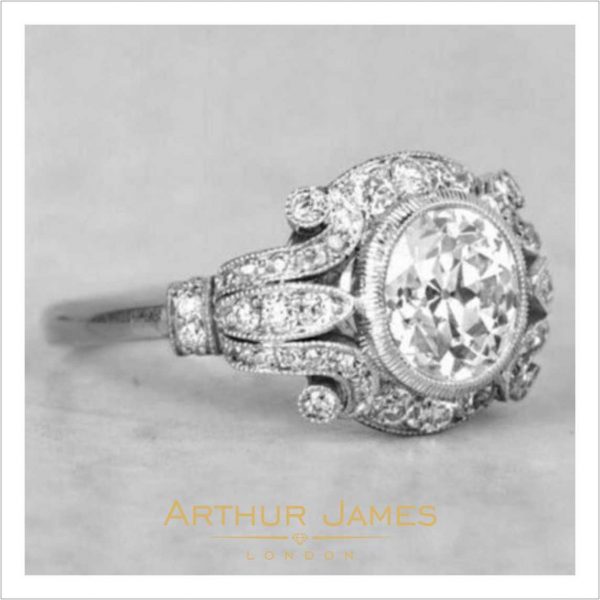 Round Diamond Vintage Retro Edwardian Ladies Ring