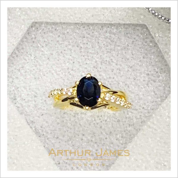 Oval Cut Diamond Blue Sapphire Women's Solitaire Ring