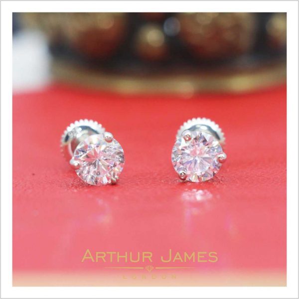 Three Prong Solitaire Diamond Women's Studs